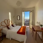 Апартаменти Situe Au Centre De *