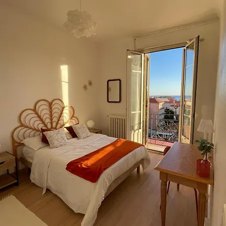 Appartement Situé Au Centre De Menton