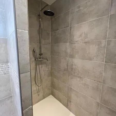 Appartement Situé Au Centre De