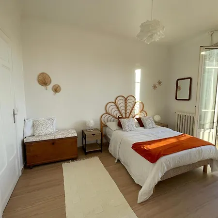 Situé Au Centre De *