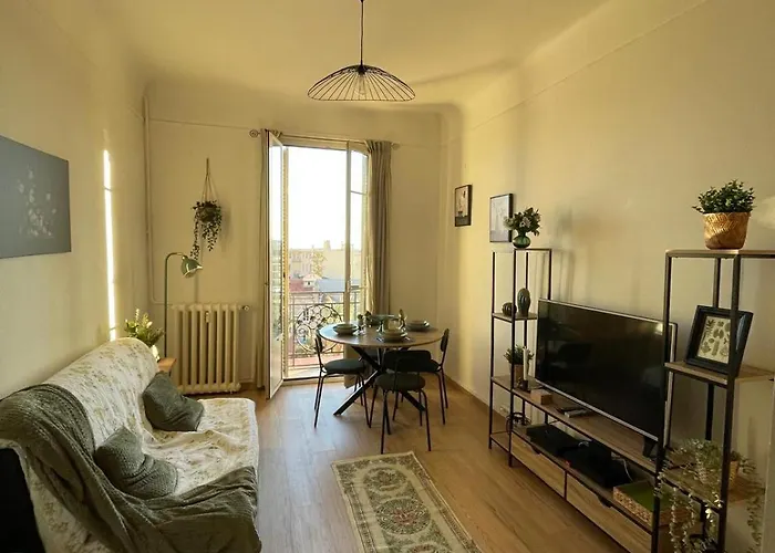 Situe Au Centre De Apartment