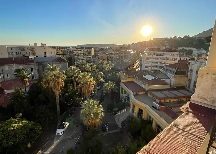 Daire Situe Au Centre De Menton