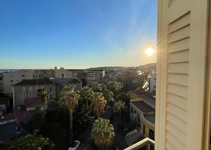 Situe Au Centre De شقة